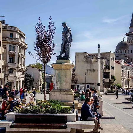 Piata Ovidiu Square Lägenhet