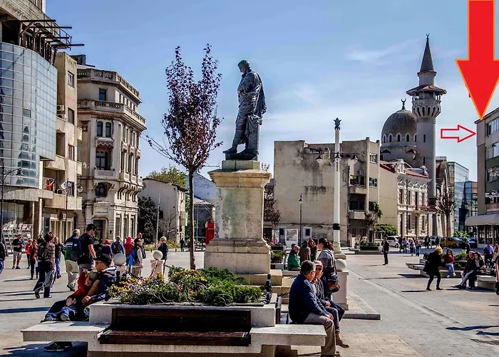 Piata Ovidiu Square Apartment